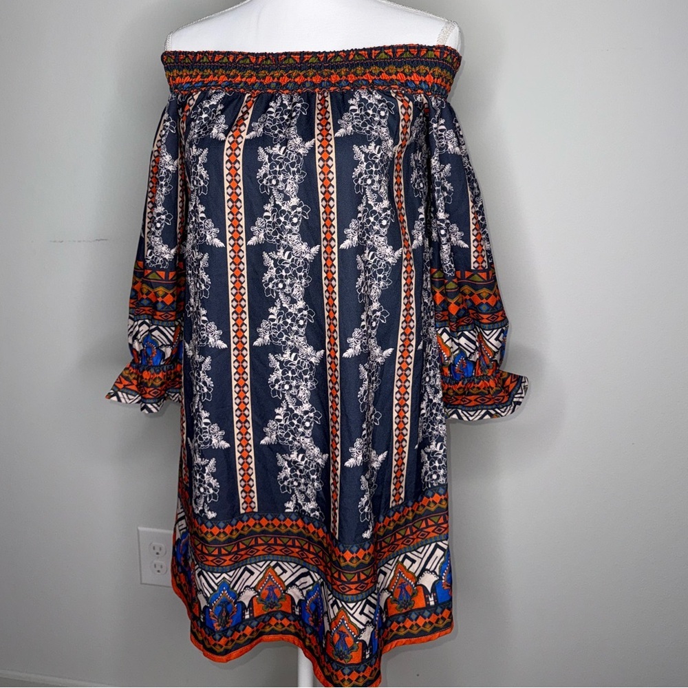 Dillards Chelsea & Violet Off-Shoulder Dress – Size XS